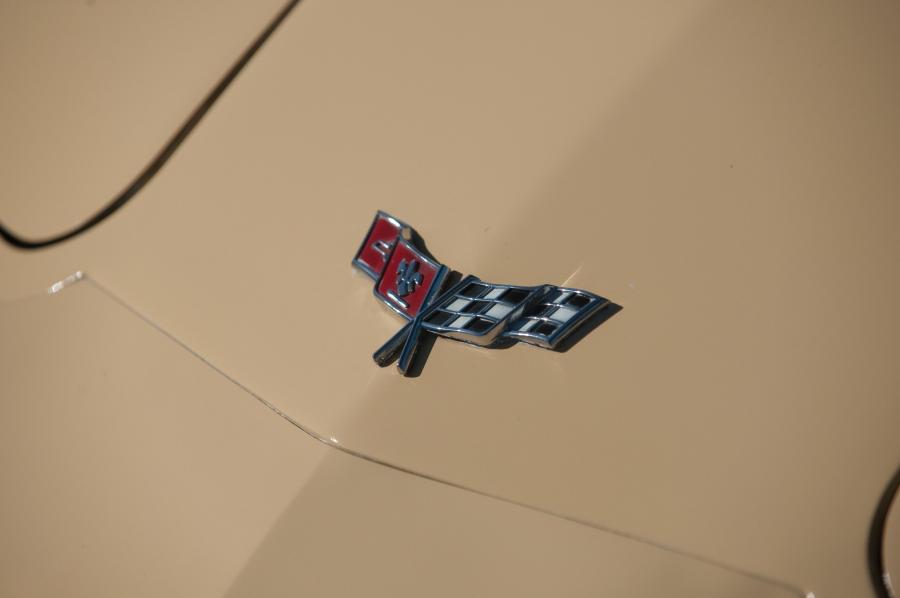  Chevrolet Corvette 350 L48 1977 года  (фото 6 из 11)
